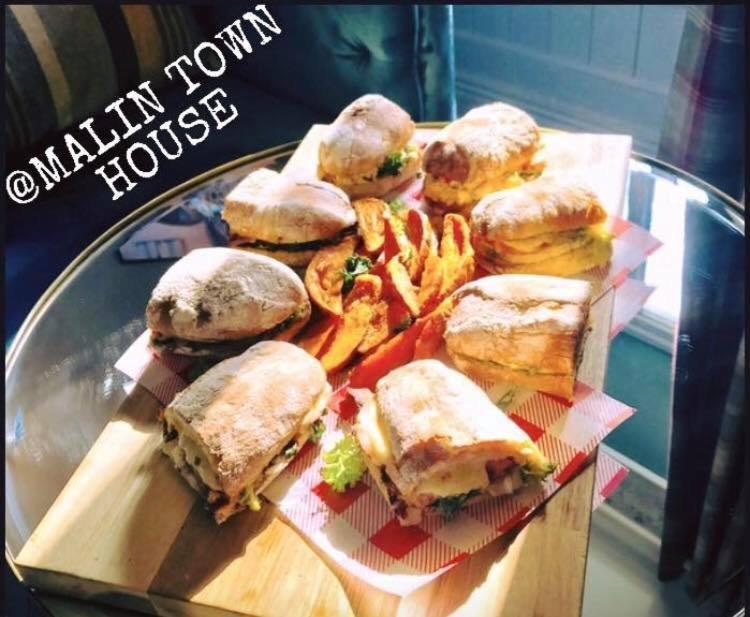 Malin Townhouse 게스트하우스 외부 사진