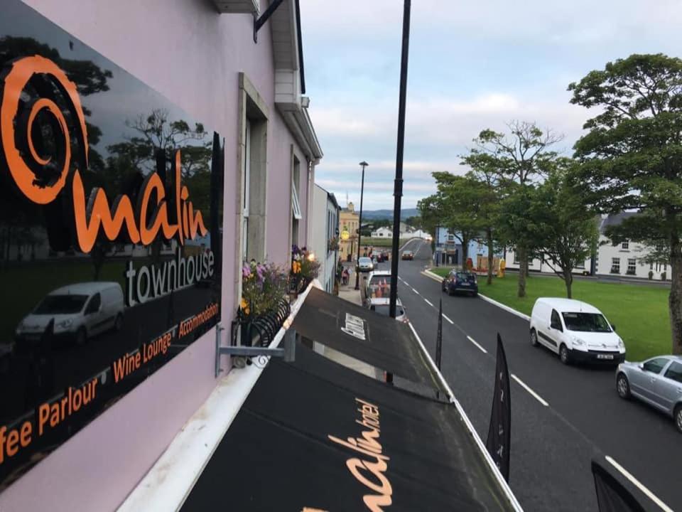 Malin Townhouse 게스트하우스 외부 사진