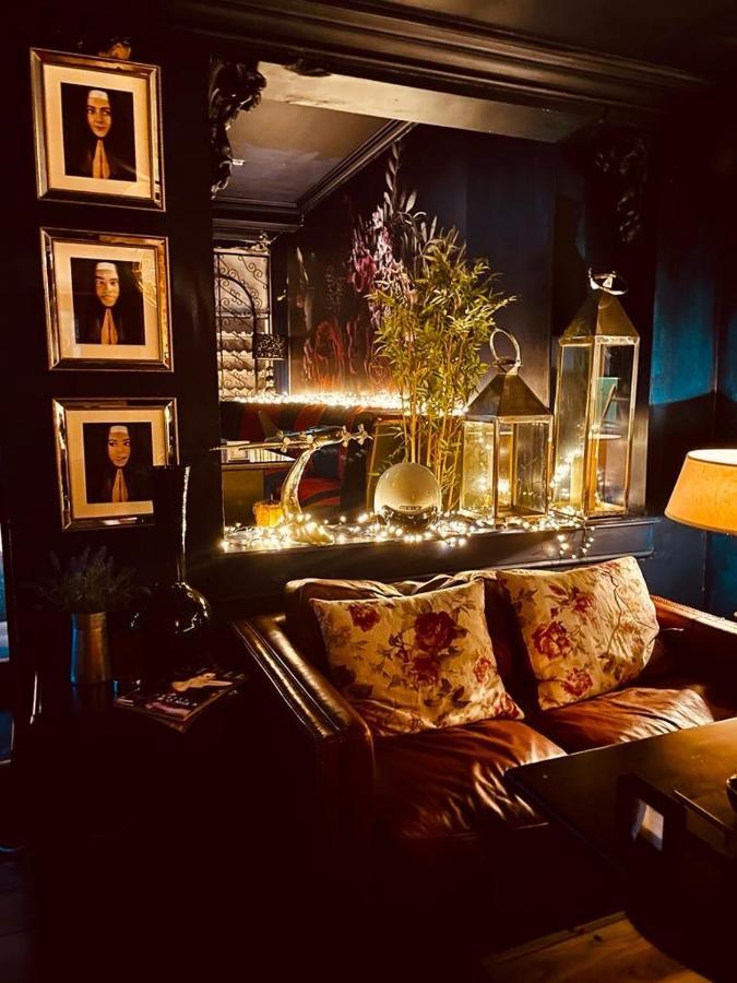 Malin Townhouse 게스트하우스 외부 사진